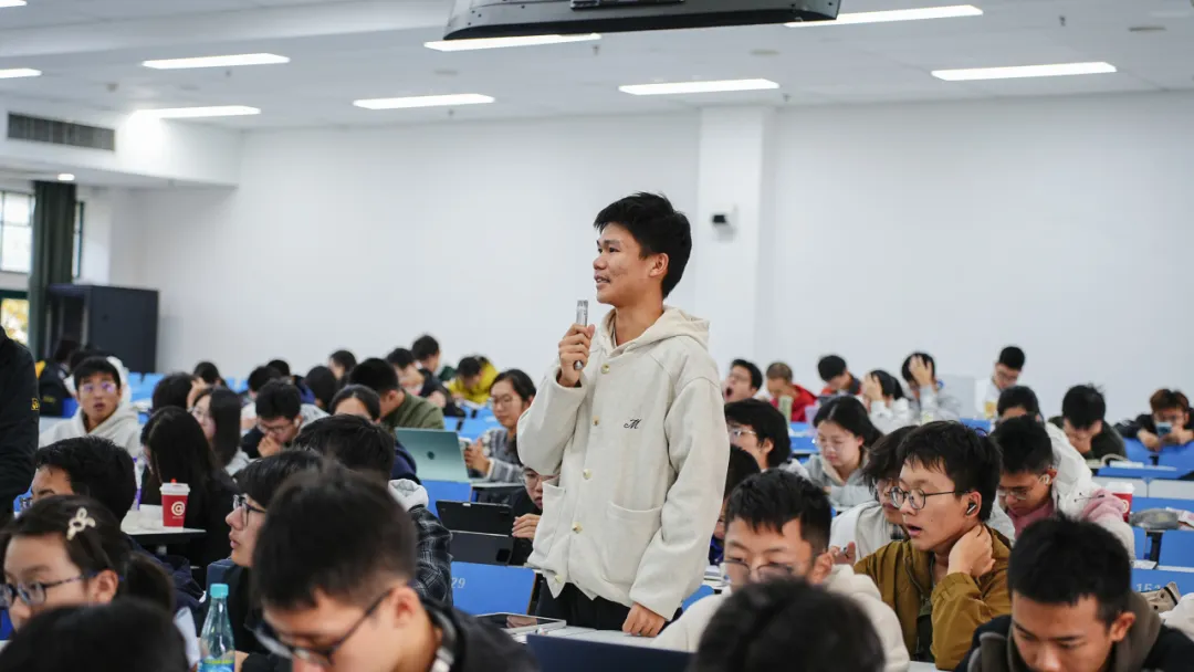 劳动育人 | 当一次物业人，上一堂思政课